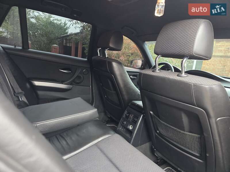 Универсал BMW 3 Series 2009 в Бердичеве фото 10 Универсал BMW 3 Series 2009 в Бердичеве
