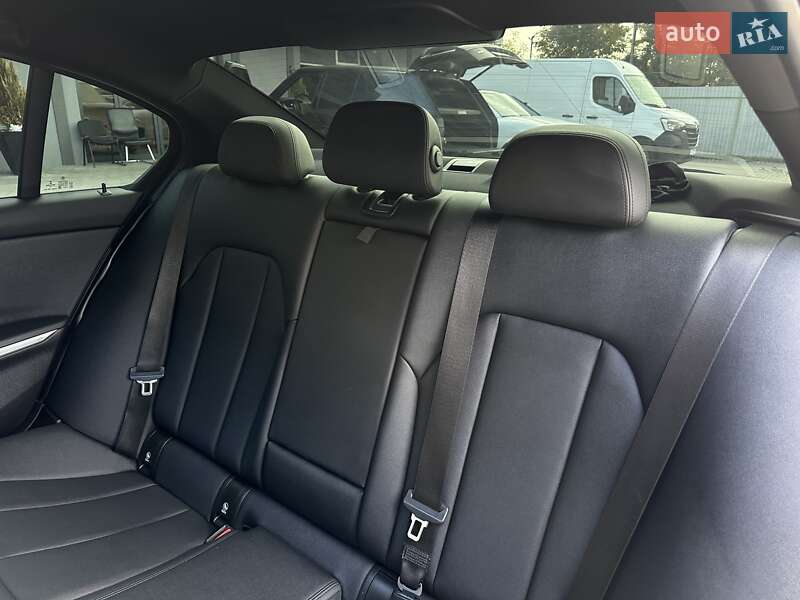 Седан BMW 3 Series 2019 в Мукачево фото 20 Седан BMW 3 Series 2019 в Мукачево
