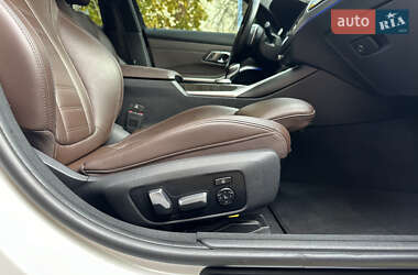 Седан BMW 3 Series 2019 в 