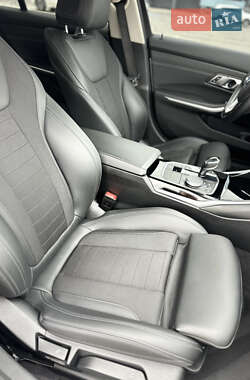 Седан BMW 3 Series 2021 в 