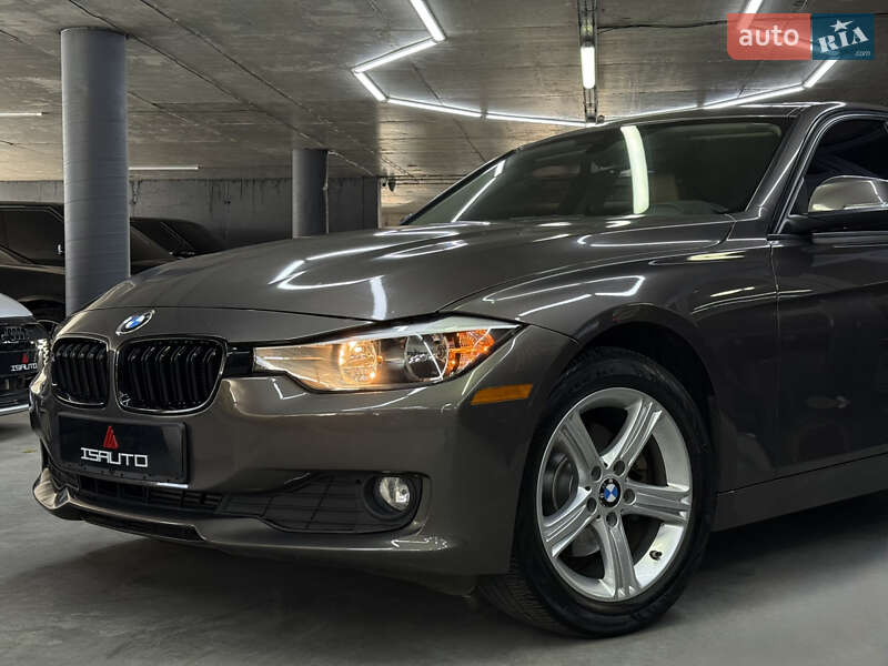 Седан BMW 3 Series 2014 в Одессе