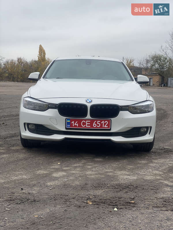 Седан BMW 3 Series 2013 в Пирятині фото Седан BMW 3 Series 2013 в Пирятині
