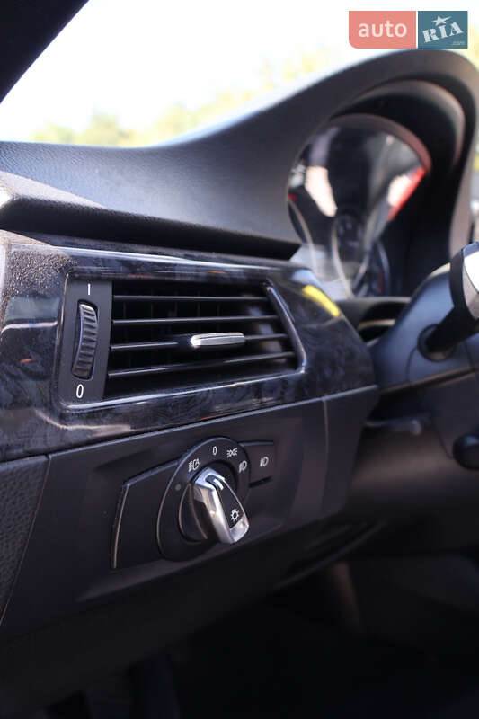 Купе BMW 3 Series 2010 в Днепре