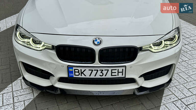 Седан BMW 3 Series 2016 в Киеве