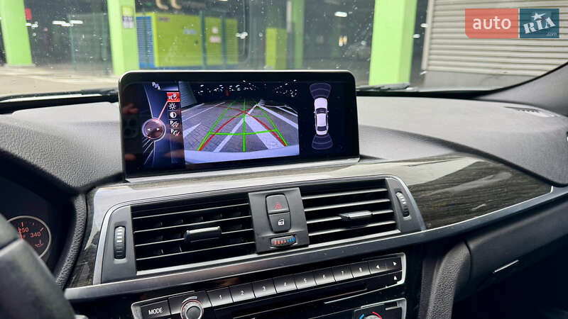 Седан BMW 3 Series 2016 в Киеве