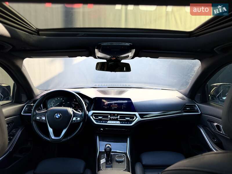 Седан BMW 3 Series 2021 в Львове