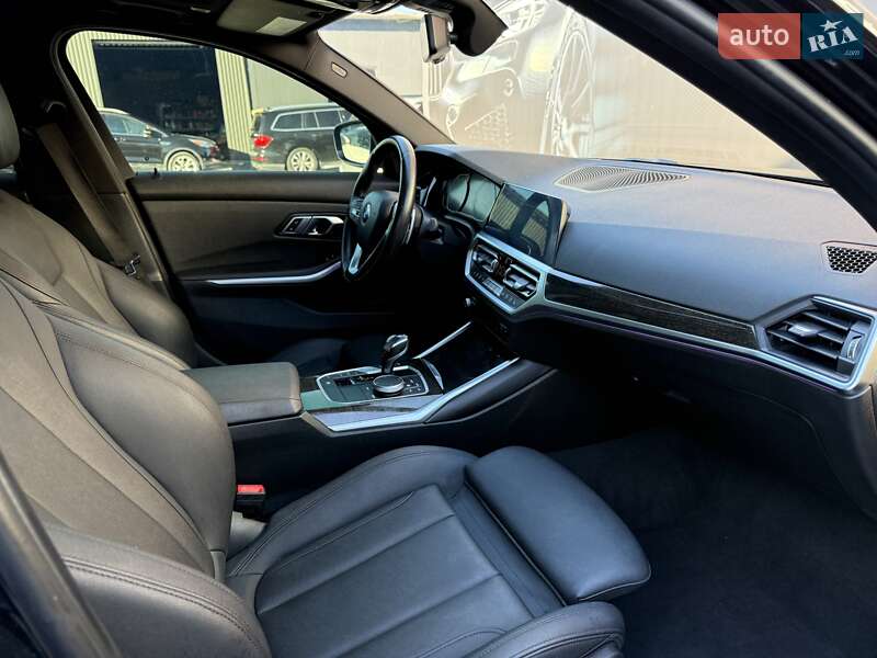 Седан BMW 3 Series 2021 в Львове