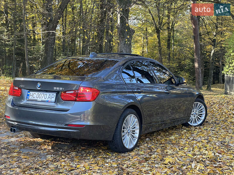 Седан BMW 3 Series 2014 в Трускавці фото 50 Седан BMW 3 Series 2014 в Трускавці