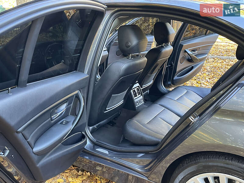 Седан BMW 3 Series 2014 в Трускавці фото 62 Седан BMW 3 Series 2014 в Трускавці