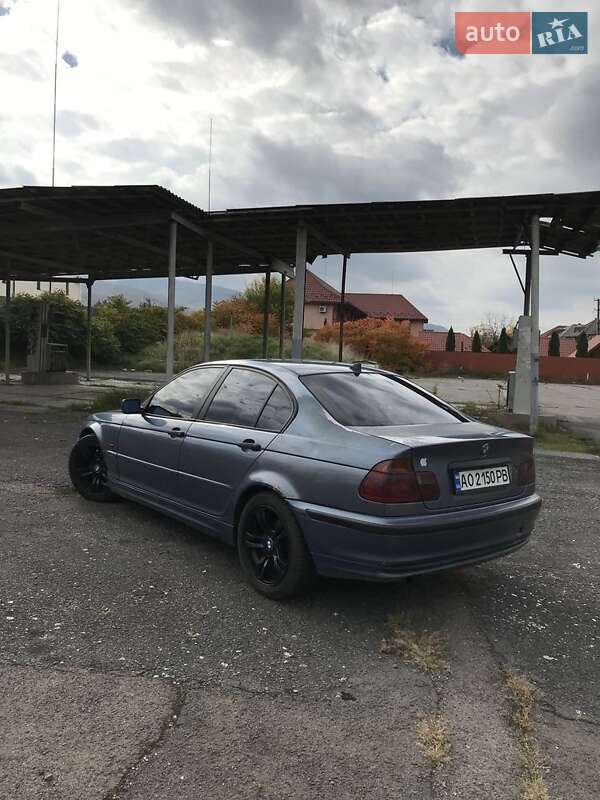 Седан BMW 3 Series 1998 в Сваляве