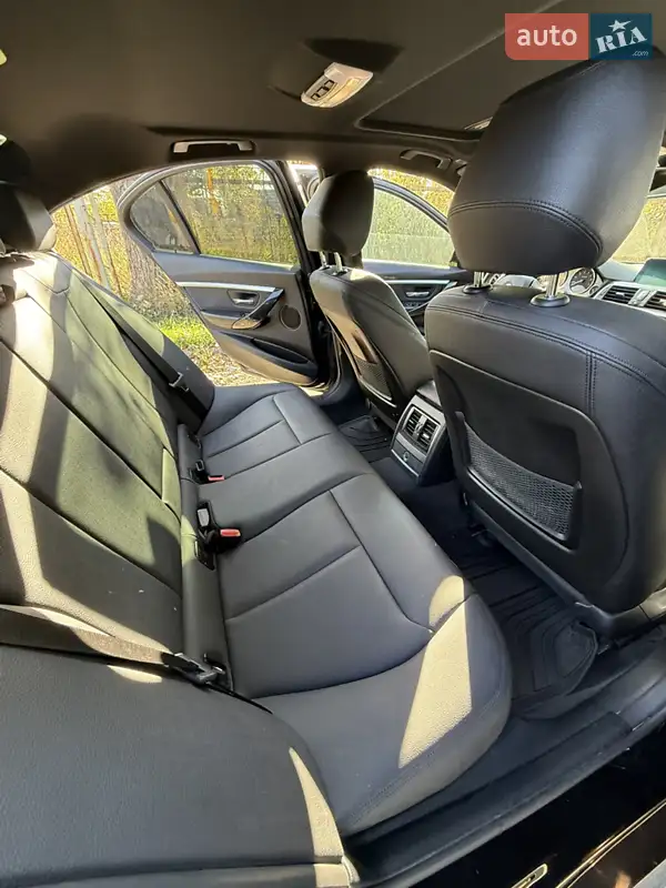 BMW 3 Series 2017 VIN WBA8B9C5XJK886405 фото оголошення 11 з 70
