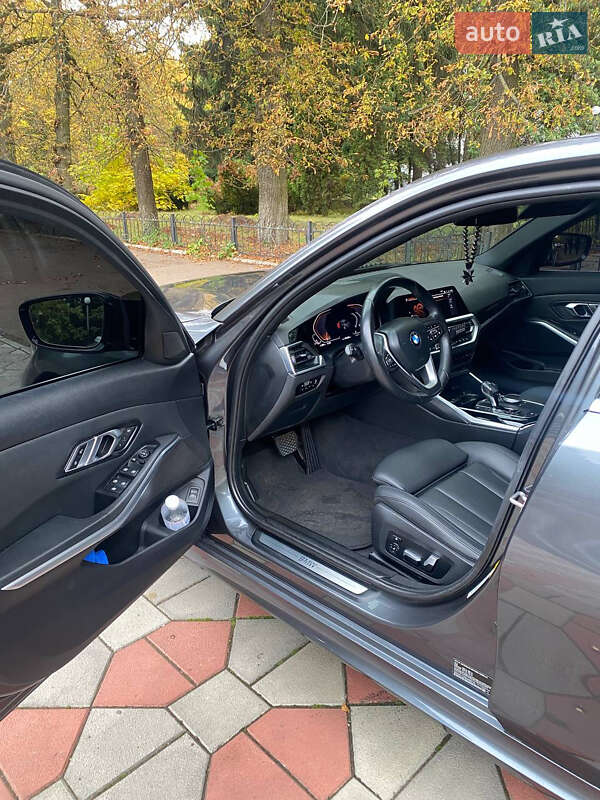 Седан BMW 3 Series 2019 в Киеве фото 16 Седан BMW 3 Series 2019 в Киеве