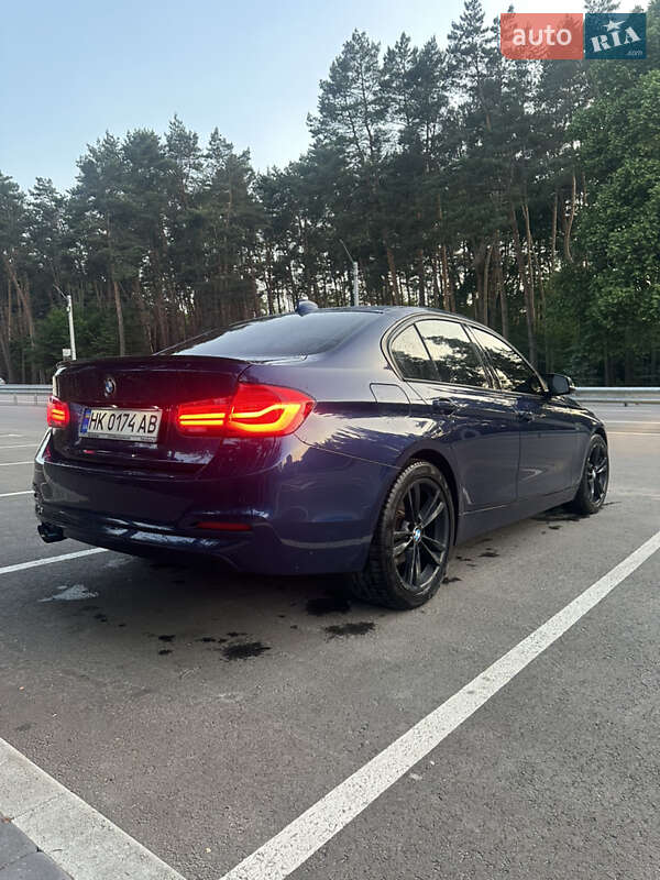 Седан BMW 3 Series 2016 в Ровно