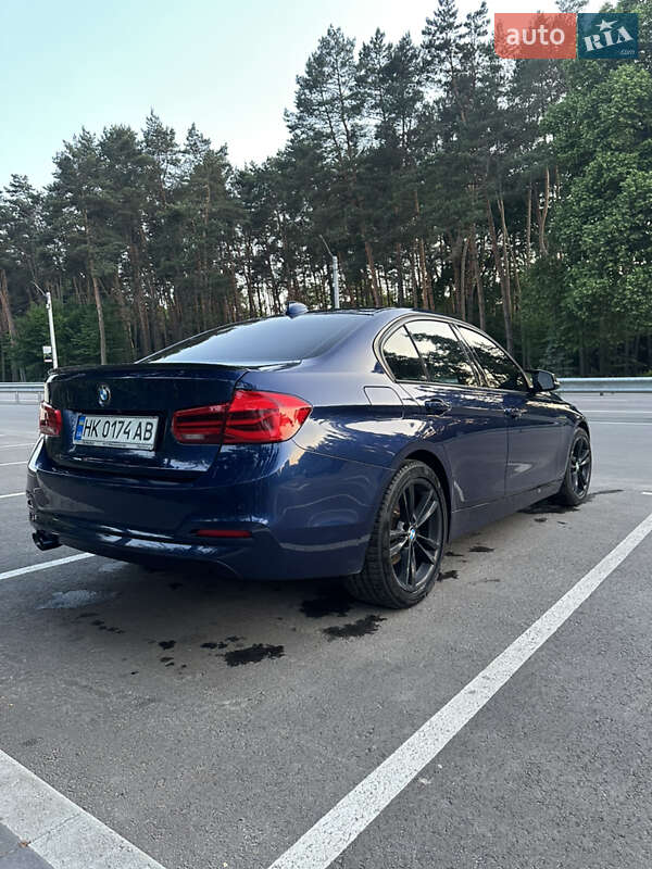 Седан BMW 3 Series 2016 в Ровно