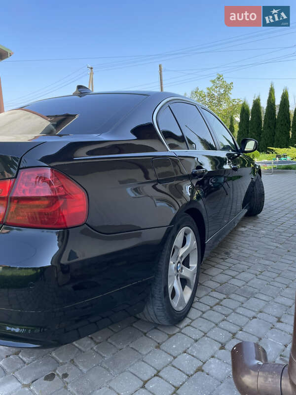 Седан BMW 3 Series 2010 в Львове фото 4 Седан BMW 3 Series 2010 в Львове