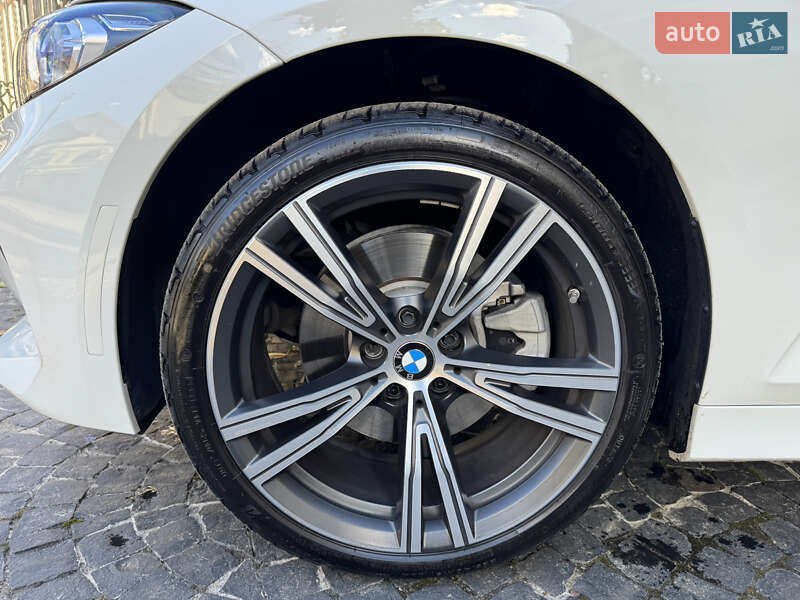 Седан BMW 3 Series 2023 в Львові
