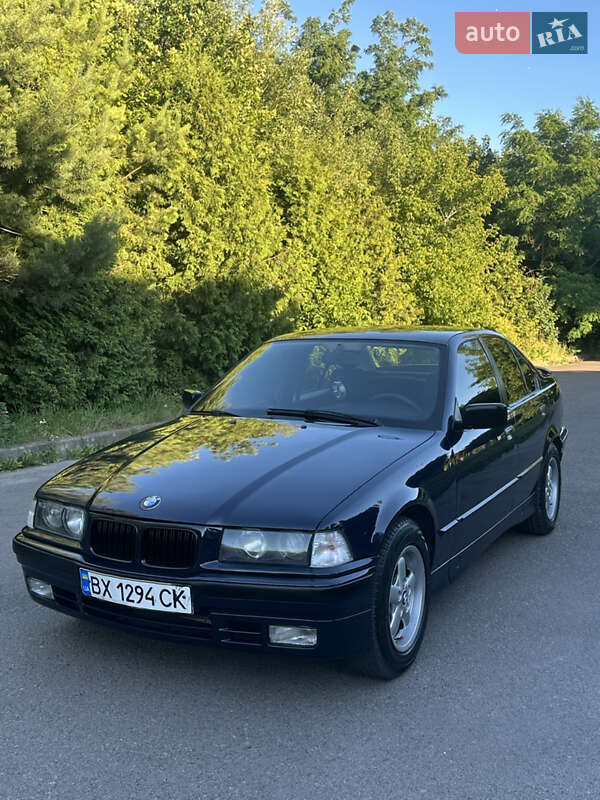 Седан BMW 3 Series 1996 в Ровно фото Седан BMW 3 Series 1996 в Ровно