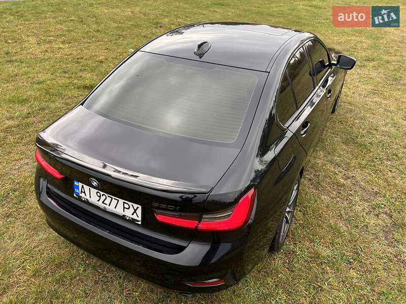 Седан BMW 3 Series 2020 в Киеве