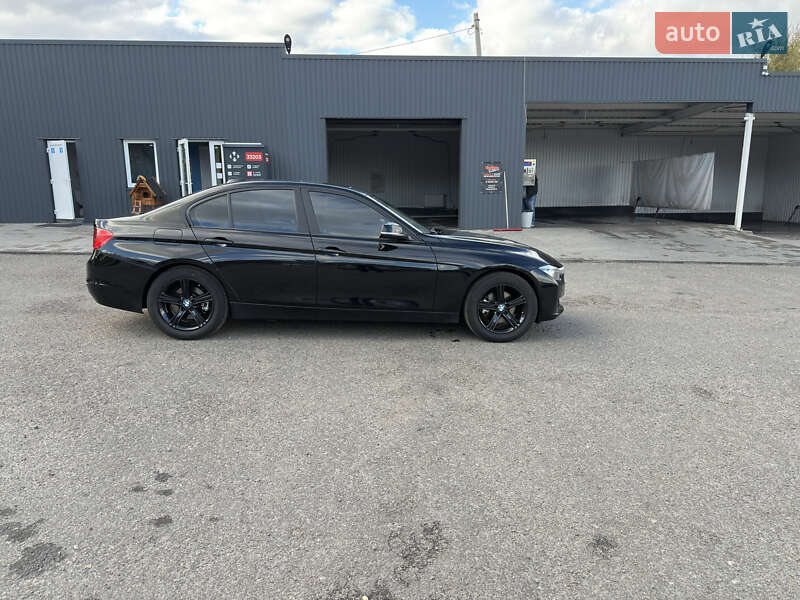 Седан BMW 3 Series 2013 в Запорожье