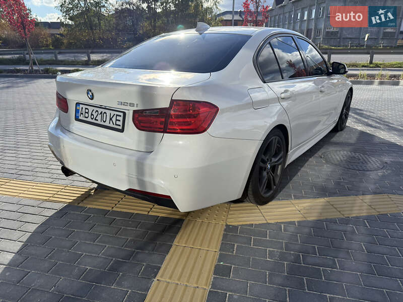 Седан BMW 3 Series 2014 в Вінниці