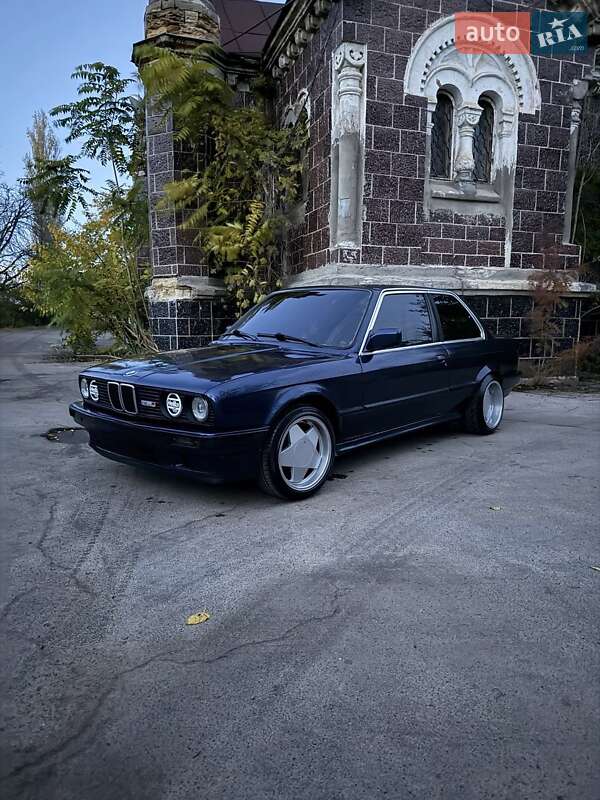 Купе BMW 3 Series 1984 в Одессе фото 2 Купе BMW 3 Series 1984 в Одессе