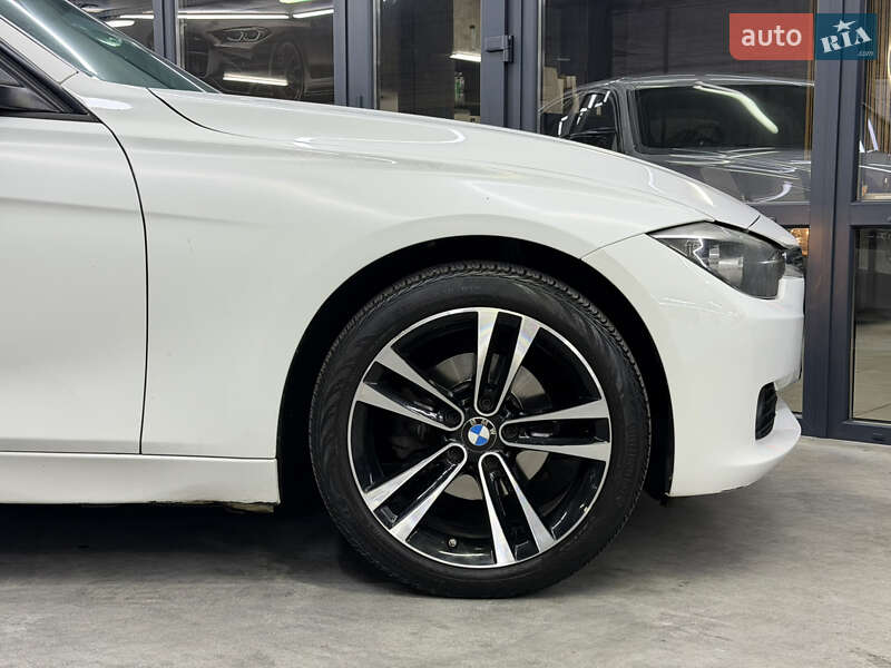 Седан BMW 3 Series 2012 в Одессе