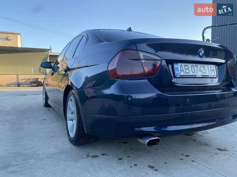 Седан BMW 3 Series 2005 в Песчанке