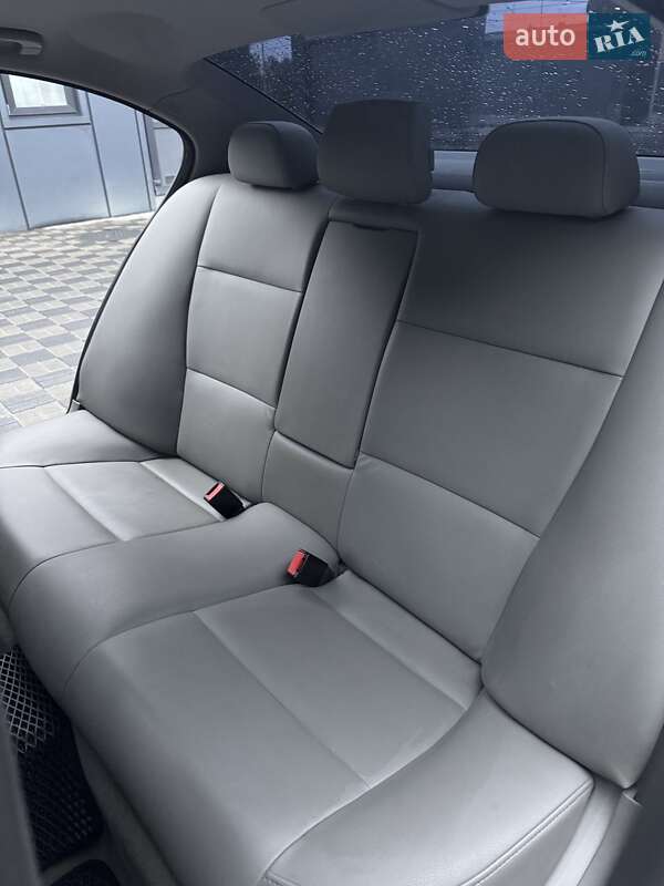 Седан BMW 3 Series 2005 в Песчанке