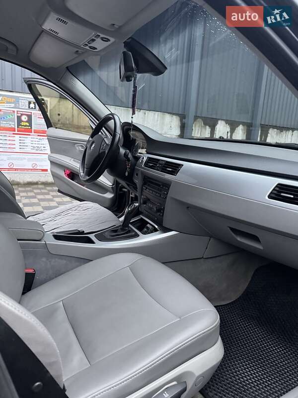 Седан BMW 3 Series 2005 в Песчанке