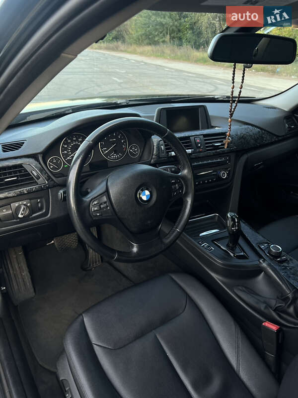 Седан BMW 3 Series 2013 в Житомирі фото 17 Седан BMW 3 Series 2013 в Житомирі