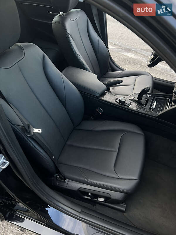 Седан BMW 3 Series 2013 в Житомирі фото 21 Седан BMW 3 Series 2013 в Житомирі