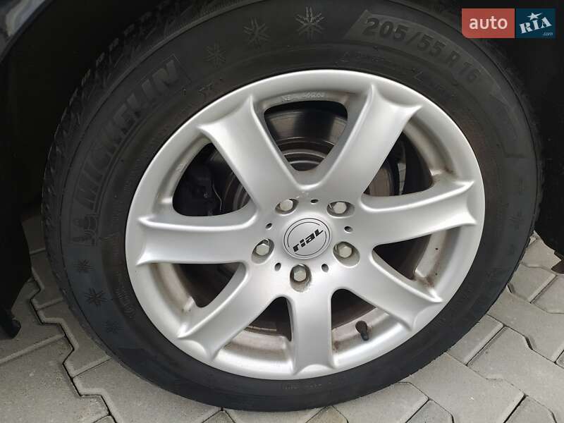 Седан BMW 3 Series 2008 в Луцке