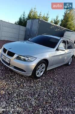Универсал BMW 3 Series 2006 в  фото 11 Универсал BMW 3 Series 2006 в