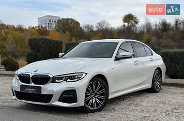 Седан BMW 3 Series 2019 в Дніпрі