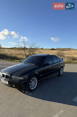 Седан BMW 3 Series 1992 в Бориславе