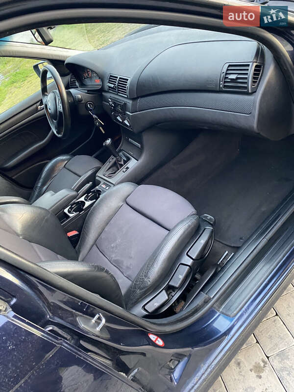 Седан BMW 3 Series 2004 в Ровно