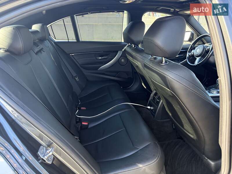 Седан BMW 3 Series 2015 в Одесі