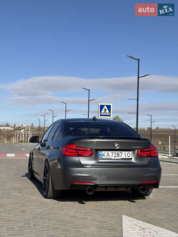 Седан BMW 3 Series 2015 в Одесі
