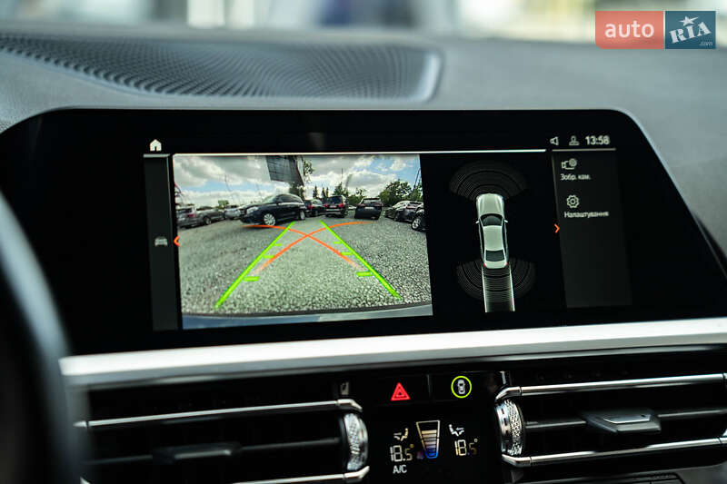 Седан BMW 3 Series 2019 в Черновцах