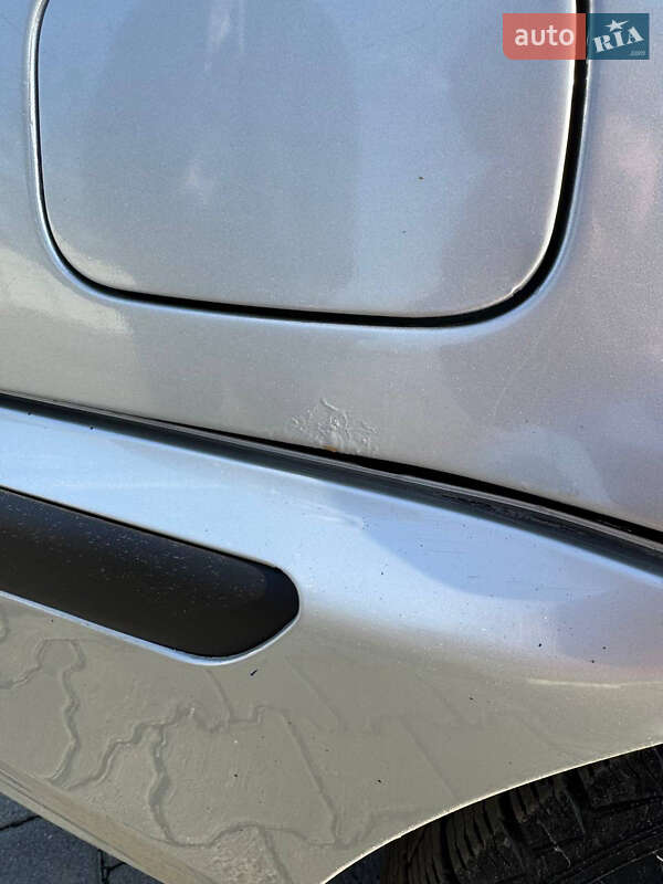 Седан BMW 3 Series 1999 в Черновцах