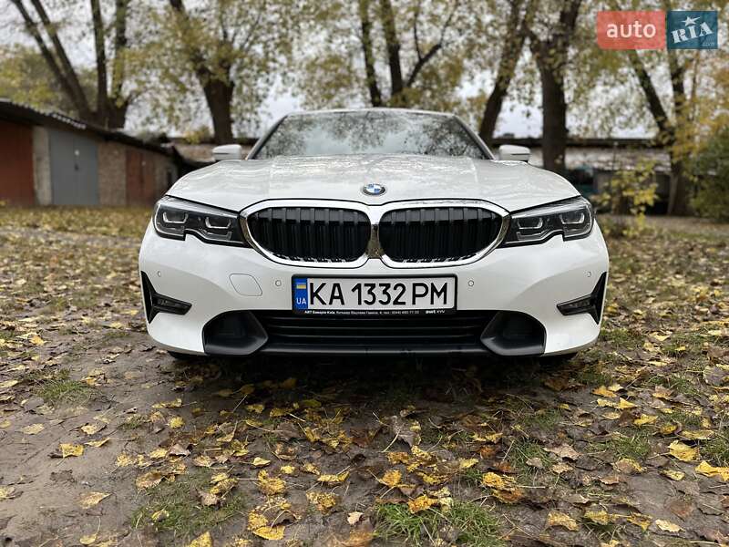Седан BMW 3 Series 2022 в Києві фото 2 Седан BMW 3 Series 2022 в Києві