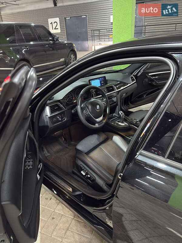 Седан BMW 3 Series 2016 в Киеве
