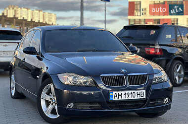 Седан BMW 3 Series 2005 в Коростене