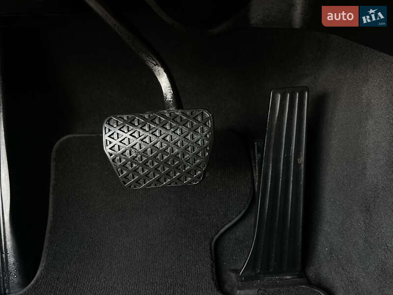 Универсал BMW 3 Series 2010 в Ровно фото 113 Универсал BMW 3 Series 2010 в Ровно