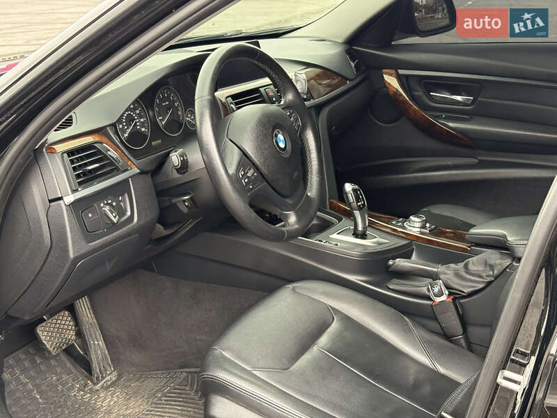 Седан BMW 3 Series 2013 в Запорожье