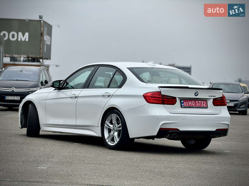 Седан BMW 3 Series 2014 в Киеве