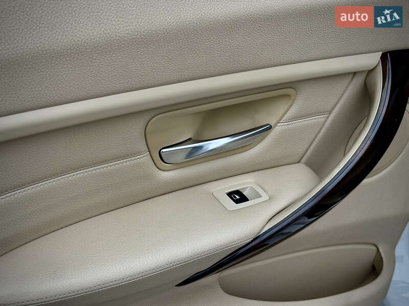 Седан BMW 3 Series 2014 в Киеве