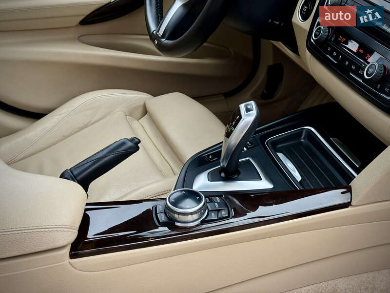 Седан BMW 3 Series 2014 в Киеве