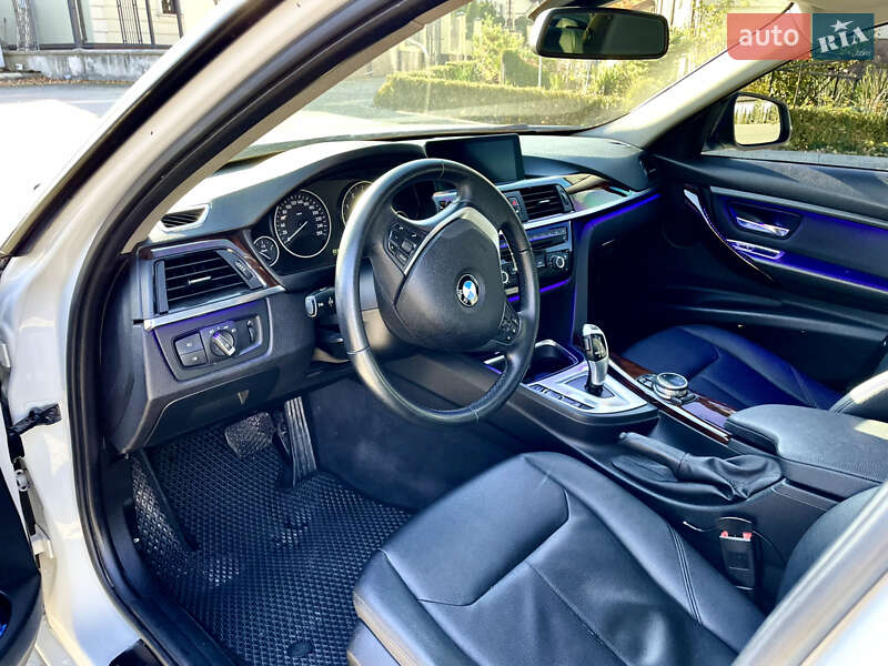 Седан BMW 3 Series 2014 в Львове
