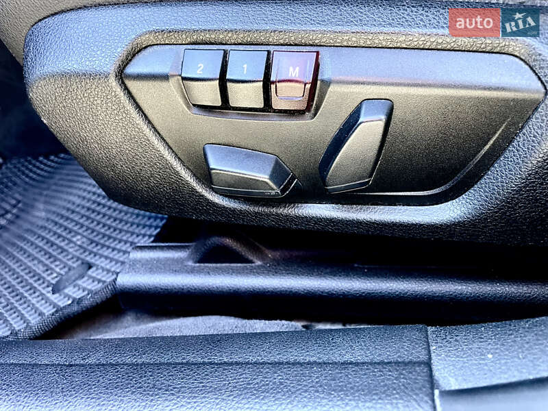 Седан BMW 3 Series 2014 в Львове